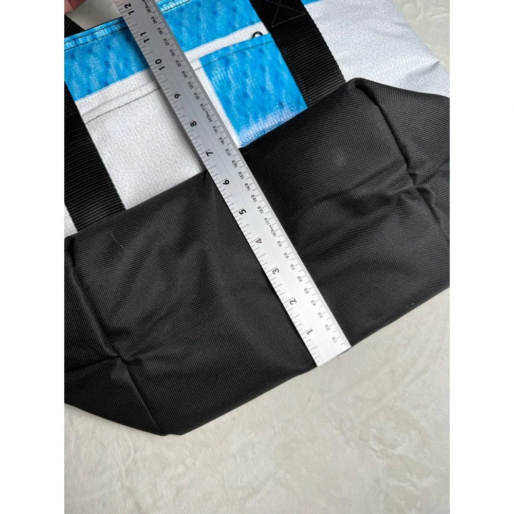 Rareform insulated tote